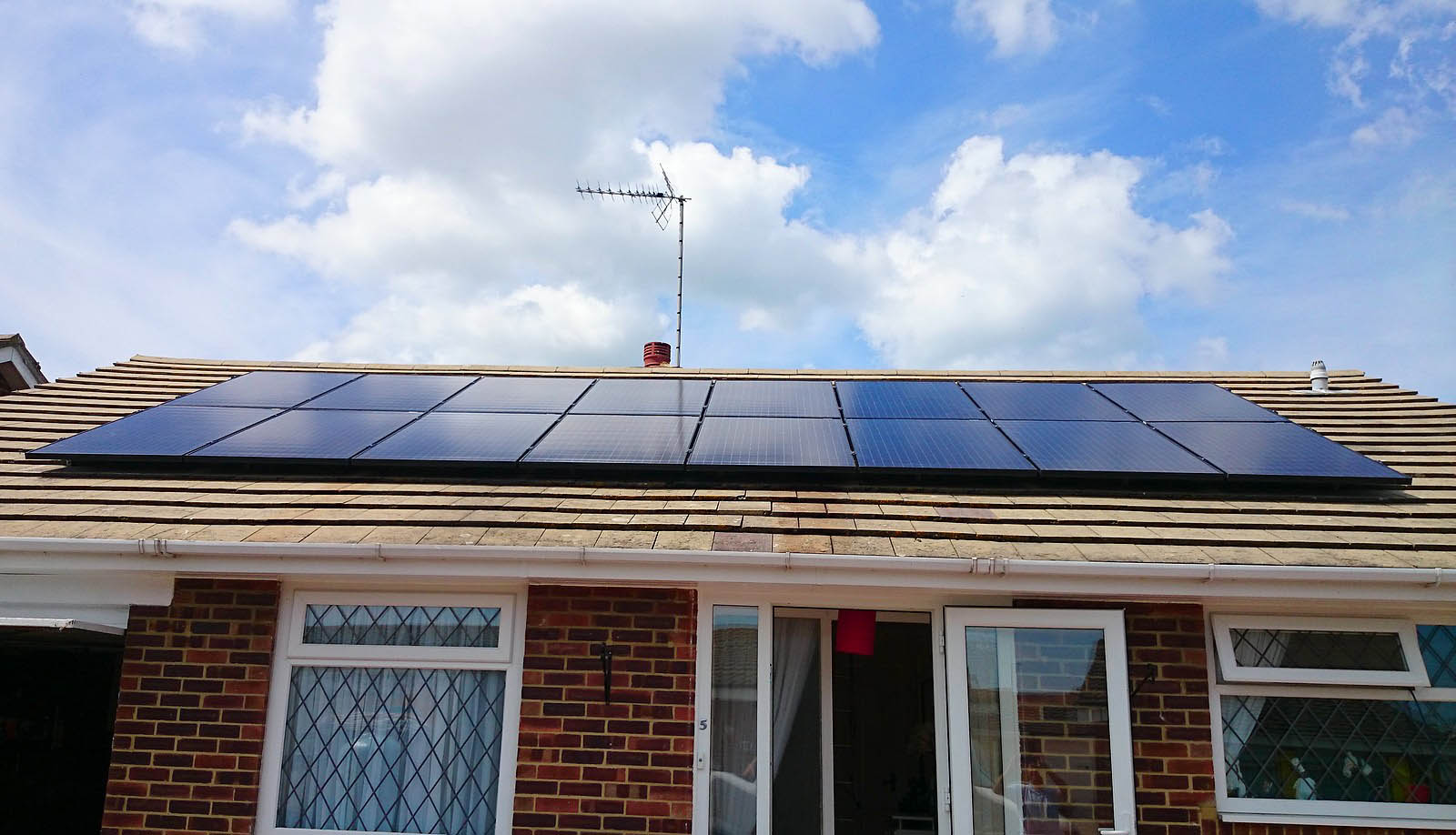 Bungalow house near Cambridge with a set of solar panels installed by Green Solar World