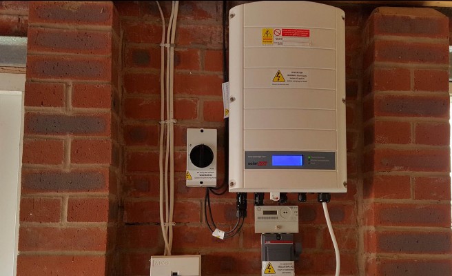 Solar panels controller and regulator installed in a house in Cambridge